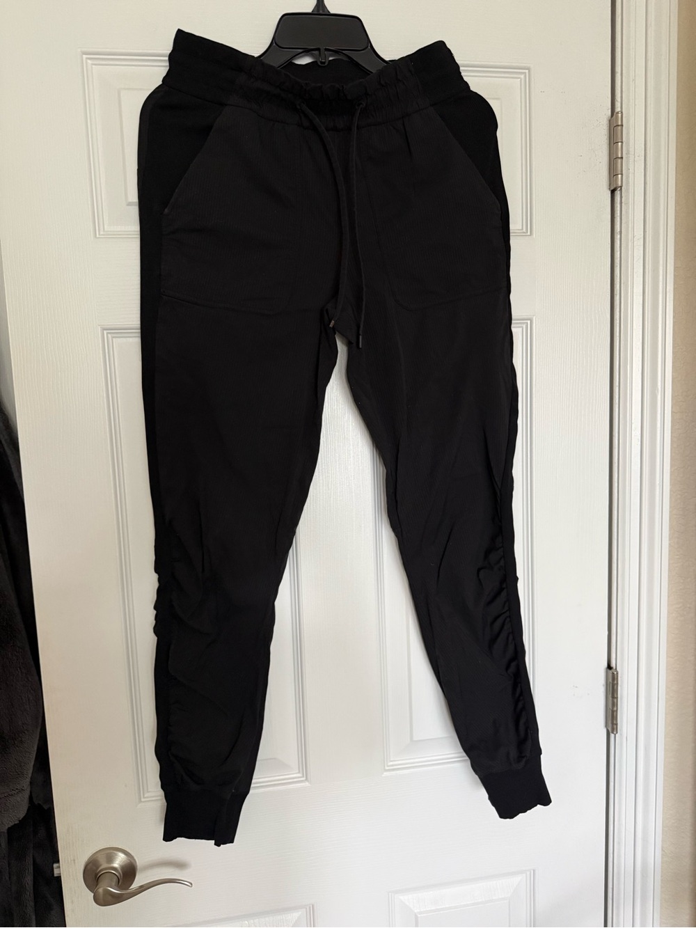 Lululemon Dance Studio joggers size 6.